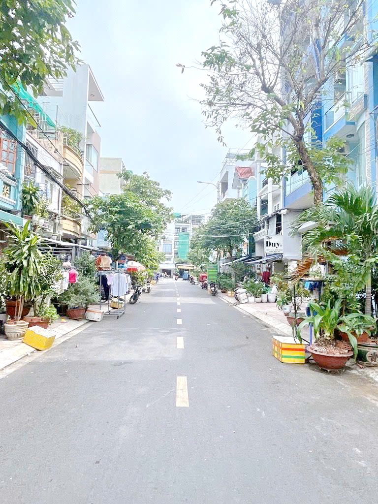 Bán nhà 4 tầng mặt tiền đường số gần chợ Phạm Thế Hiển P.4 Quận 8